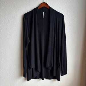 Black Athleta Pranayama Restore Wrap LP